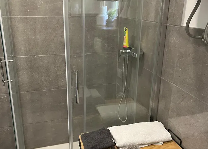 Ferienhuette بيت للعطل أدمونت